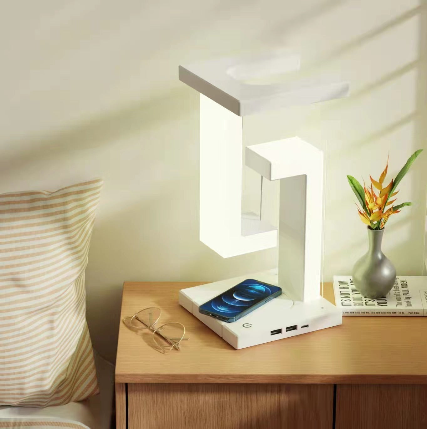 Creative Floating Balance Lamp with Wireless Phone Charging – Modern Suspension Table Lamp for Home & Bedroom Décor"